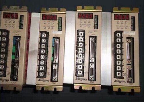 Beli Suku Cadang SMT Asli 600W JUKI X Axis AC Servo Driver E9612721000 pembuatan online