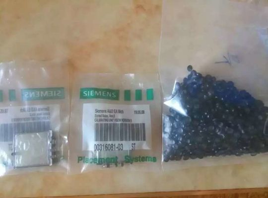 Beli Siemens AG Siplace SMT Calibrating Unit Vision Versi II 00316081-03 pembuatan online